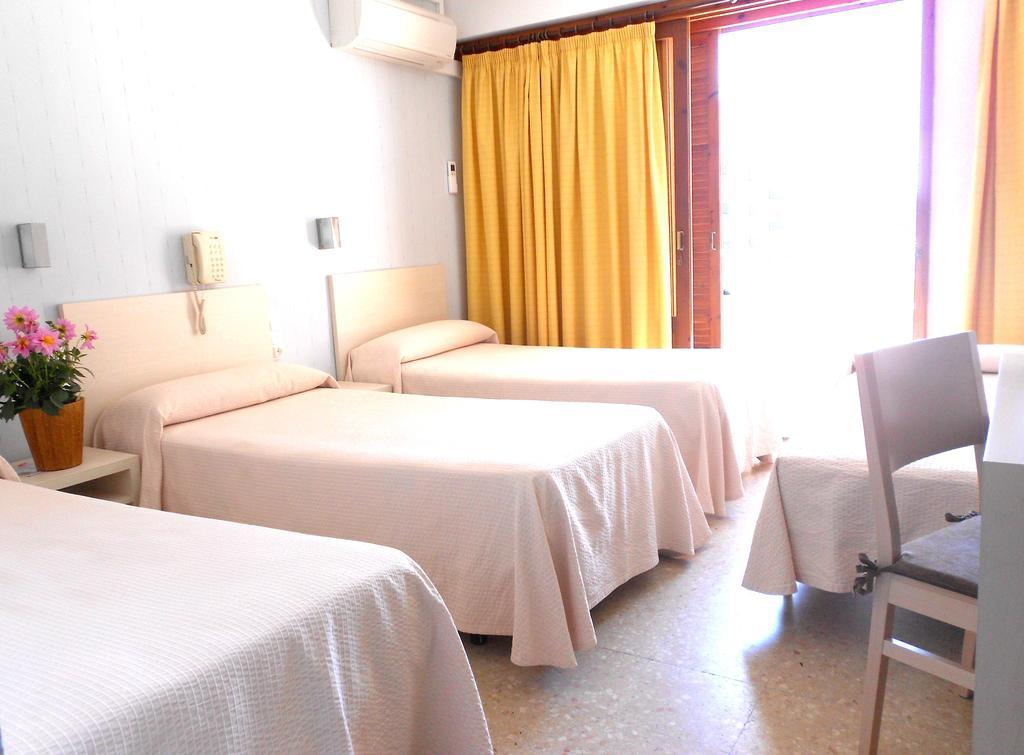 Hotel Tramontana Benicassim Room photo